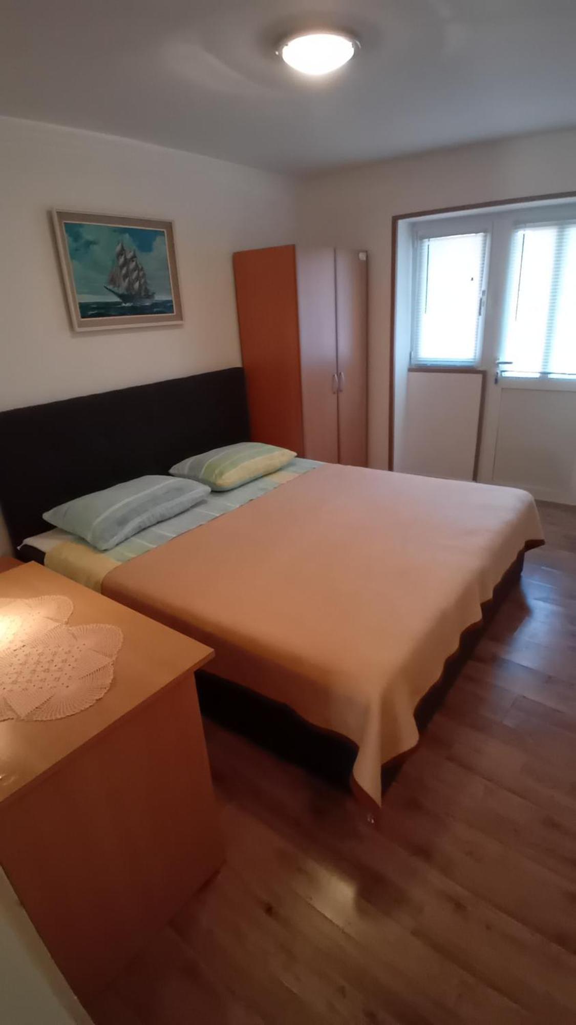 Vranicic Apartment