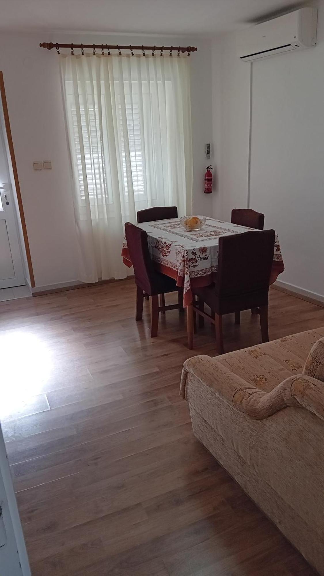 Vranicic Apartment *